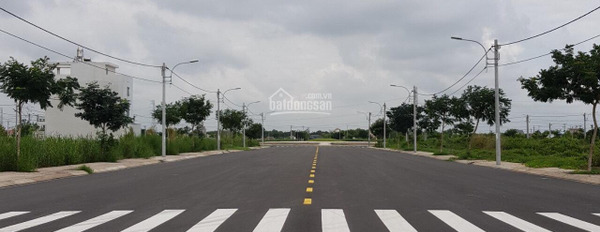 Chính chủ gửi bán lô đất nền dự án Sài Gòn Village A4, A3, E5, giá 1,8 tỷ, sổ đỏ cầm tay-02