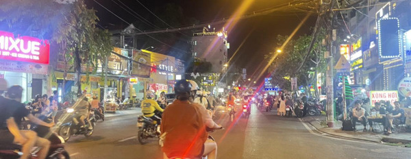 Vị trí nằm trên Tân Phú, Hồ Chí Minh bán nhà giá bán cực êm chỉ 54 tỷ diện tích chuẩn 400m2 hỗ trợ mọi thủ tục miễn phí, giá mùa dịch.-03