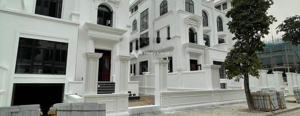 Bán biệt thự có diện tích tổng 266.8m2 vị trí mặt tiền ở Hoàng Văn Thụ, Hà Nội, hướng Tây, tổng quan nhà này có tổng 5 PN, 4 WC nội thất đầy đủ-02