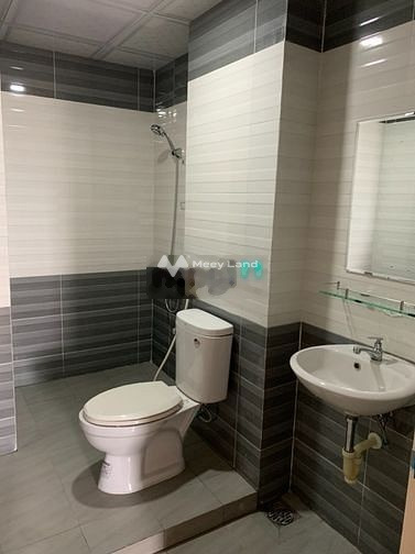 Giá 1.5 tỷ, bán chung cư diện tích chung là 70m2 mặt tiền nằm ngay tại Phú Trung, Tân Phú, căn này bao gồm 2 PN, 2 WC vị trí tốt-01