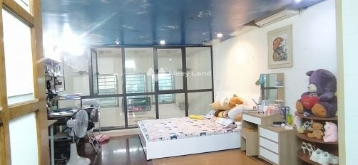 Diện tích rộng lớn 110m2, bán biệt thự ngay ở Hoàng Mai, Hà Nội, trong nhà này bao gồm 4 phòng ngủ, với lộ có độ 8 m khu vực dân cư-03