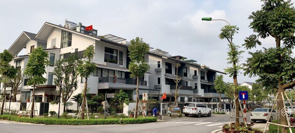 Bán biệt thự có diện tích rộng 190m2 bán ngay với giá mềm 33 tỷ vị trí đặt ngay trung tâm Trần Phú, Hoàng Mai