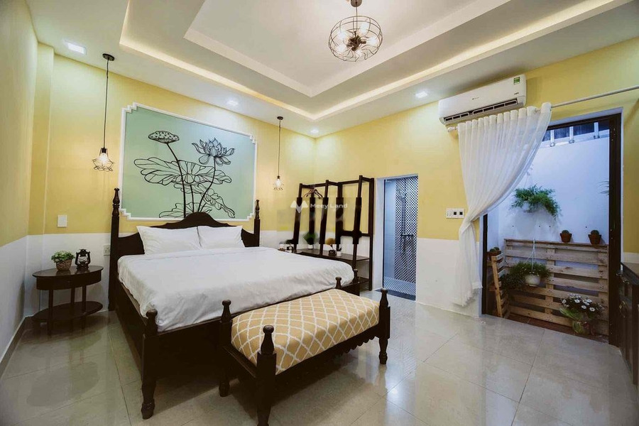 Vị trí thuận lợi ngay ở Sơn Trà, Đà Nẵng cho thuê nhà giá thuê cạnh tranh 20 triệu/tháng, nhìn chung bao gồm 5 phòng ngủ, 5 WC-01