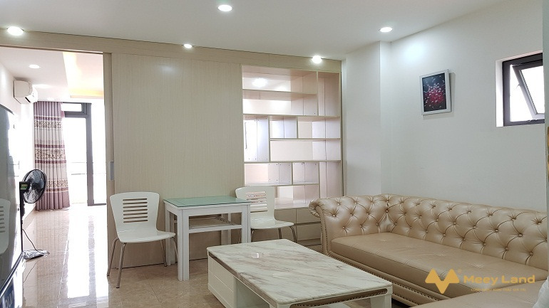 Cho thuê căn hộ dịch vụ tại Trịnh Công Sơn, Tây Hồ, 50m2, 1 ngủ, ban công, đầy đủ nội thất mới hiện đạ-01