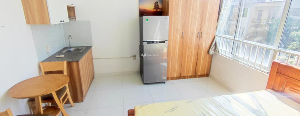 Nguyễn Văn Thương, Bình Thạnh cho thuê phòng trọ với diện tích tiêu chuẩn 30m2, nhìn chung bao gồm 1 phòng ngủ, 1 WC dọn vào ở ngay-02