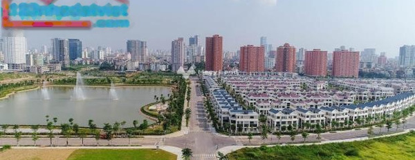 Bán biệt thự có diện tích tổng 300m2 nằm ngay bên trong Xuân La, Hà Nội bán ngay với giá ngạc nhiên 90 tỷ-02