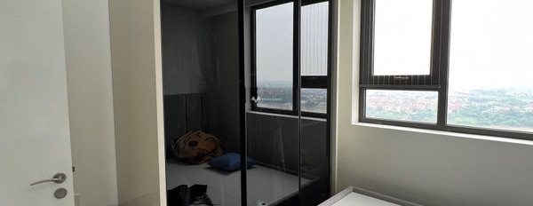 Chung cư 2 PN, bán căn hộ hướng Tây - Bắc vị trí đẹp nằm ở Long Biên, Hà Nội, trong căn hộ tổng quan gồm có 2 PN, 1 WC cực kì sang trọng-02