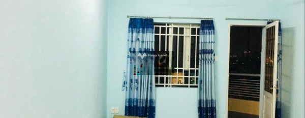 Diện tích 43m2 bán nhà ở tọa lạc ngay ở Trịnh Quang Nghị, Phường 7 trong nhà nhìn chung có 2 phòng ngủ 2 WC vui lòng liên hệ để xem trực tiếp-02