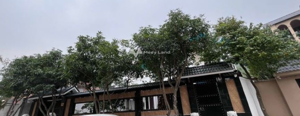 Bán biệt thự vị trí ngay ở Tiên Du, Bắc Ninh bán ngay với giá êm 19 tỷ có một diện tích là 500m2, hướng Bắc, tổng quan căn nhà này gồm 5 PN-02