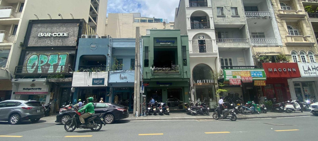 Cho thuê nhà mặt tiền nằm ở Quận 3, Hồ Chí Minh, thuê ngay với giá chính chủ 90 triệu/tháng có diện tích chính 99m2