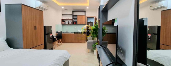 Trong căn này gồm 1 phòng ngủ, cho thuê căn hộ tọa lạc trên Võ Văn Tần, Hồ Chí Minh, 1 WC lh ngay!-03
