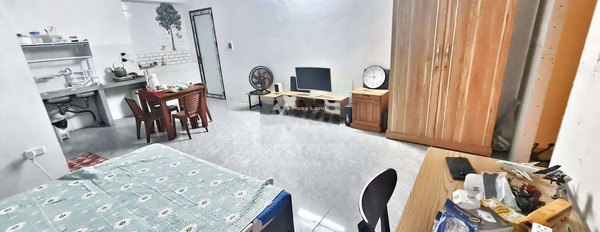 Nhà 2 phòng ngủ, cho thuê nhà, thuê ngay với giá thương lượng chỉ 8 triệu/tháng có diện tích khoảng 40m2 mặt tiền tọa lạc ở Quan Hoa, Hà Nội-02