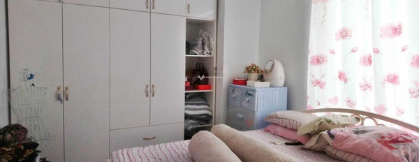 Trong căn hộ có 3 PN, bán chung cư vị trí ngay trên Phú Xuân, Nhà Bè, căn hộ nhìn chung có 3 PN, 2 WC sổ hồng chính chủ-02