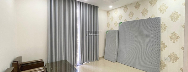 Có diện tích 60m2, cho thuê nhà ở mặt tiền nằm ngay trên Hiệp Bình Phước, Thủ Đức, trong căn này thì gồm 4 PN, 4 WC có chỗ để xe-03