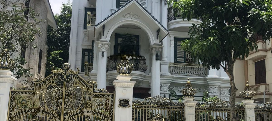 Vị trí nằm ngay ở Phú La, Hà Nội, bán biệt thự, bán ngay với giá đề cử chỉ 26.9 tỷ diện tích vừa phải 210m2 liên hệ chính chủ.