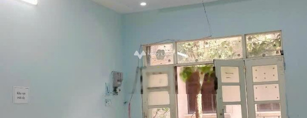 Nhà gồm 4 PN cho thuê nhà ở với diện tích 180m2 giá thuê rẻ bất ngờ chỉ 7 triệu/tháng tại Xa Lộ Hà Nội, Đồng Nai-03