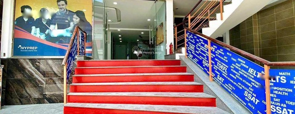 Cho thuê nhà nằm ở Tân Bình, Hồ Chí Minh, giá thuê cực mềm từ 250 triệu/tháng có diện tích chính 264m2-03