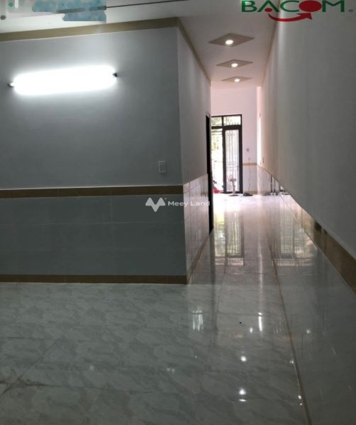 2.55 tỷ, bán liền kề tổng diện tích là 60m2 vị trí ở Biên Hòa, Đồng Nai, tổng quan trong căn nhà gồm 3 phòng ngủ, với ngõ trước nhà 5 mét giá tốt-01