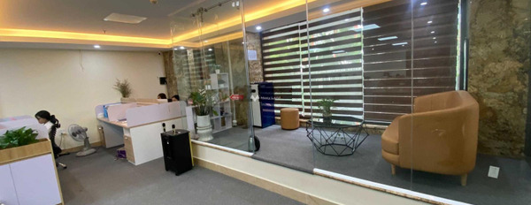 Cho thuê sàn văn phòng giá thuê hữu nghị chỉ 32 triệu/tháng vị trí đẹp nằm tại Cầu Giấy, Hà Nội diện tích chung quy 120m2 nội thất hoàn mỹ Đầy đủ-02