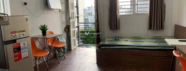 Cho thuê căn hộ vị trí đặt tọa lạc ngay ở Cô Giang, Quận 1, thuê ngay với giá thỏa thuận từ 5.9 triệu/tháng với diện tích thực 30m2-02