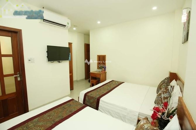 Vị trí đặt tại Phan Liêm, Ngũ Hành Sơn cần bán Khách sạn với diện tích thực 90m2, tổng quan bao gồm có 18 phòng ngủ thuận tiện di chuyển-01