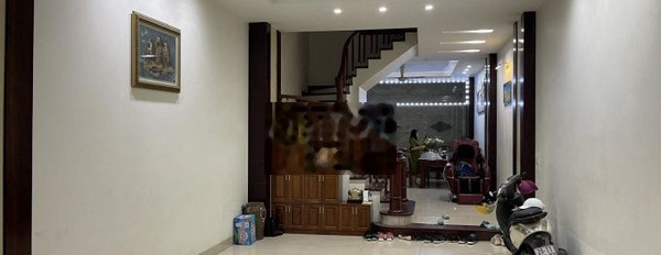 Cho thuê nhà mặt ngõ Nguyễn Xiển: 35m2, 4 tầng, 13tr -03