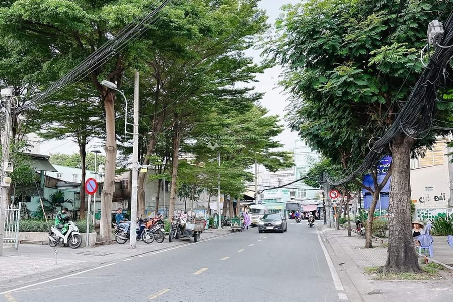 Nằm ngay bên trong Quận 4, Hồ Chí Minh bán nhà diện tích khoảng 80m2 nhìn chung có tổng 4 PN còn chần chờ gì nữa-01