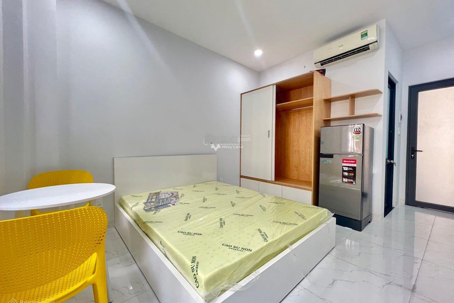 Cho thuê phòng trọ vị trí hấp dẫn ngay tại Phường 9, Hồ Chí Minh, tổng quan nhà bao gồm có 1 phòng ngủ, 1 WC vị trí đắc địa-01