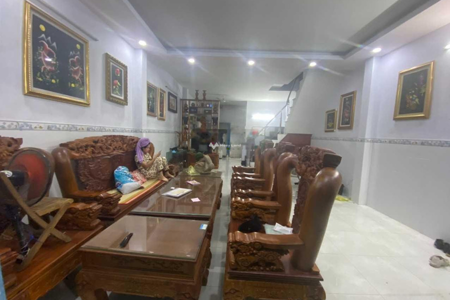 Cho thuê nhà tọa lạc ở Nguyễn Văn Tăng, Long Thạnh Mỹ, giá thuê liền 7.5 triệu/tháng có diện tích rộng 70m2, trong nhà này có 3 phòng ngủ-01