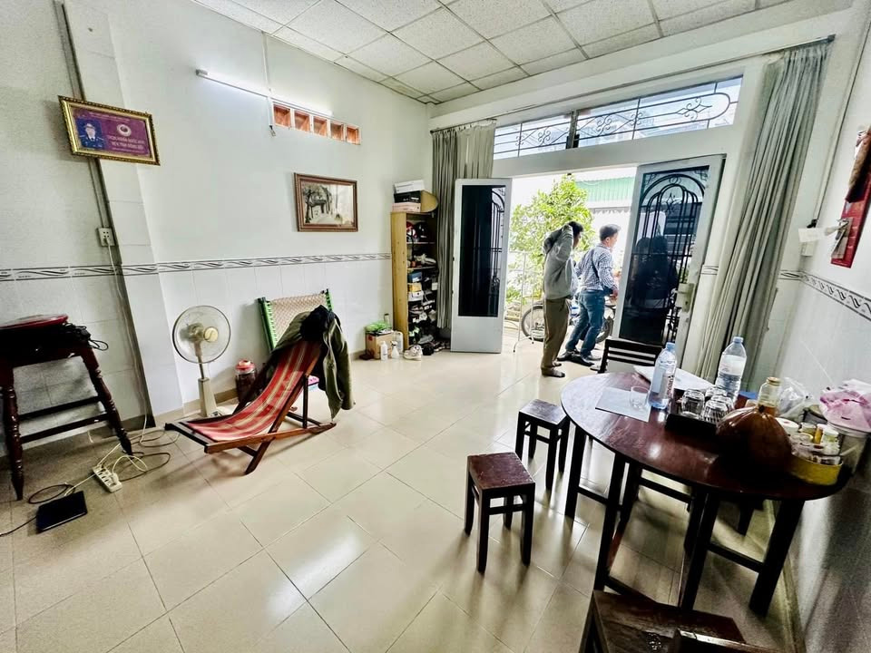 Bán nhà riêng quận 9 thành phố Hồ Chí Minh giá 4.9 tỷ-2