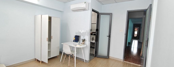Phòng 20m2,ban công,toilet riêng,máy lạnh,Nguyễn Giản Thanh,Quận 10. -02