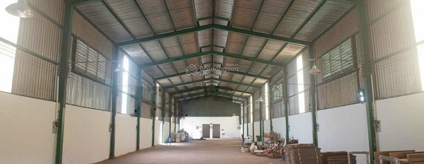 Cho thuê nhà xưởng phù hợp sản xuất ~1000m2 giá 55 triệu tại quận Bình Tân -03