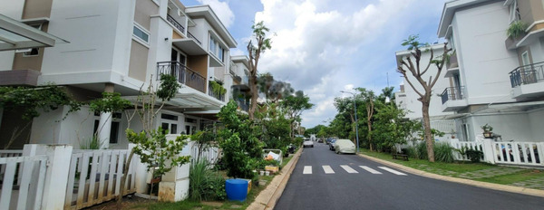 Bán nhà ở có diện tích rộng 105m2 bán ngay với giá giao lưu 7 tỷ vị trí tiềm năng Trịnh Quang Nghị, Hồ Chí Minh-03