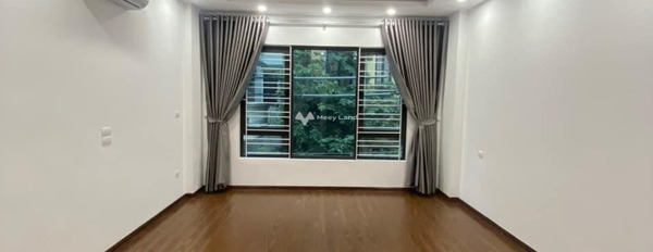 Bán nhà diện tích 35m2 vị trí thuận lợi ngay trên Dương Nội, Hà Đông bán ngay với giá cơ bản từ 3.15 tỷ trong căn nhà này có 3 phòng ngủ, 4 WC-02