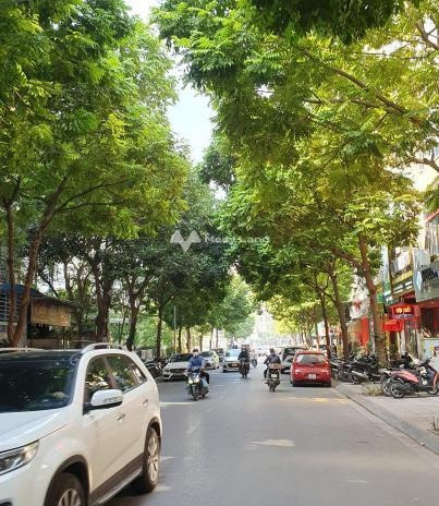 Cho thuê nhà vị trí đặt tại Nguyễn Văn Huyên, Hà Nội, giá thuê khởi điểm chỉ 32 triệu/tháng diện tích khoảng là 60m2