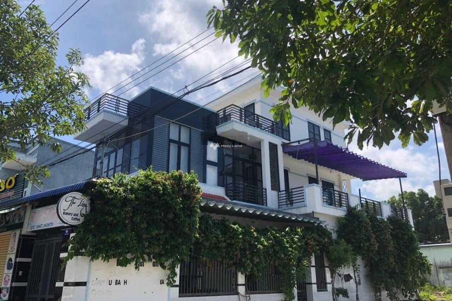 Cho thuê nhà, thuê ngay với giá khủng 40 triệu/tháng với diện tích 175m2 vị trí đặt tại trung tâm Nguyễn Văn Trỗi, Bà Rịa-Vũng Tàu-01
