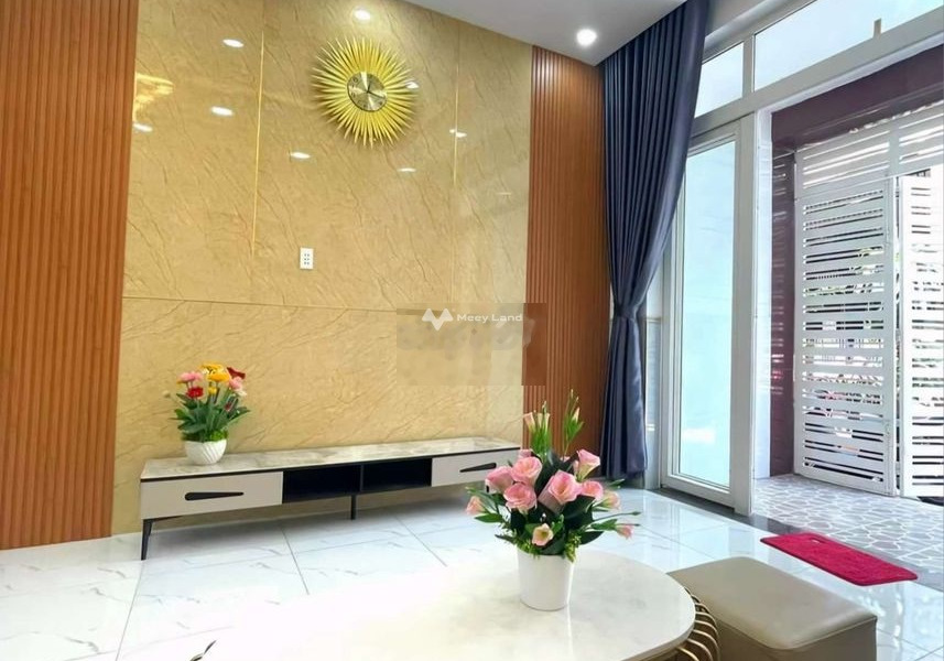 Nhà 3 phòng ngủ bán nhà ở diện tích khoảng 60m2 giá bán cực kì tốt chỉ 5.3 tỷ nằm trên Nguyễn Sỹ Sách, Phường 15-01