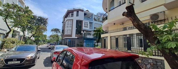 Nhà gồm 5 phòng ngủ bán nhà ở có diện tích chung 61.5m2 giá bán cực tốt từ 9.9 tỷ vị trí tiện lợi Lý Phục Man, Bình Thuận-02