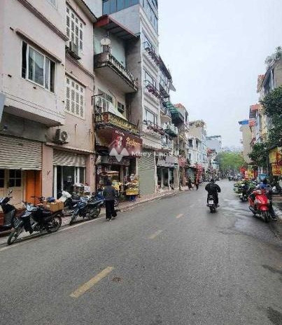 Vị trí tốt tại Long Biên, Hà Nội bán nhà giá bán bất ngờ từ 14.9 tỷ diện tích 75m2 trong nhà này gồm 3 phòng ngủ khách có thiện chí liên hệ ngay.
