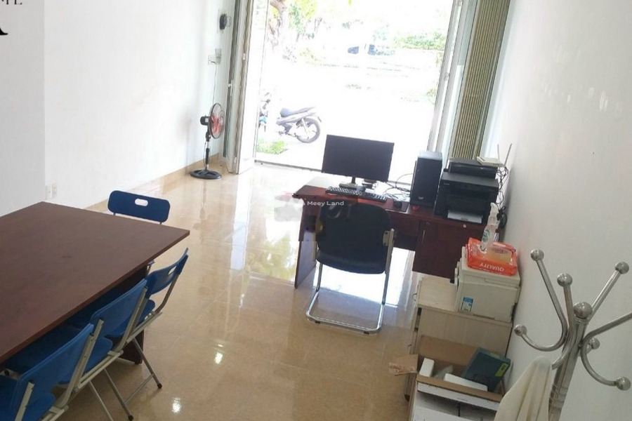 Cho thuê sàn văn phòng thuê ngay với giá siêu tốt 6 triệu/tháng vị trí cực kì thuận lợi ngay tại Phước Long, Nha Trang diện tích vừa phải 50m2-01