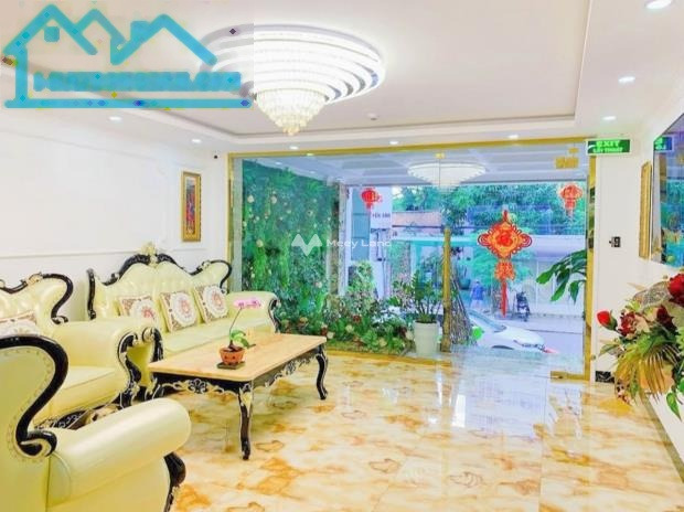 Bán nhà vị trí đặt ở trung tâm Nha Trang, Khánh Hòa bán ngay với giá thị trường chỉ 50 tỷ diện tích chuẩn 111m2 ngôi nhà bao gồm 25 PN-01