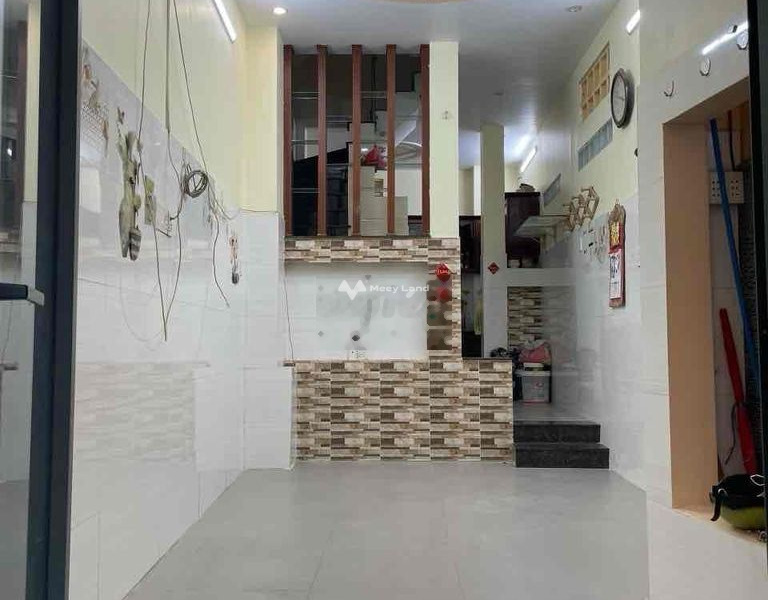 Diện tích chung quy 30m2, cho thuê nhà ở vị trí đặt vị trí ở Tân Hòa Đông, Quận 6, hướng Nam, trong nhìn tổng quan gồm 3 phòng ngủ, 3 WC giá siêu rẻ-01