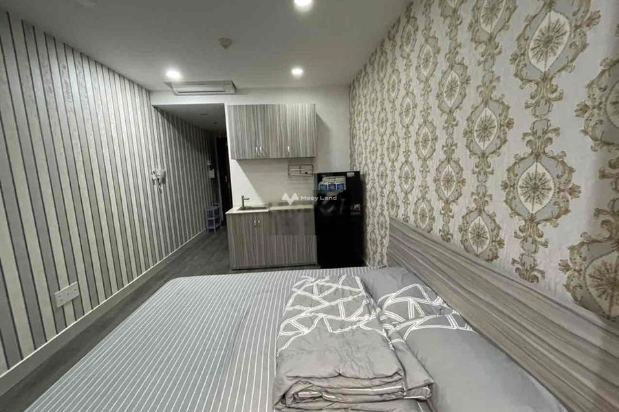Trong căn này bao gồm 1 phòng ngủ, cho thuê căn hộ tọa lạc ngay trên Phường 9, Hồ Chí Minh, 1 WC giao thông thuận lợi-01