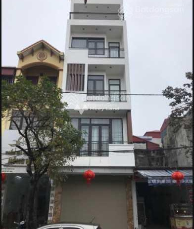 Bán căn nhà vị trí đẹp tại Minh Khai, Phủ Lý có diện tích 332m2 còn chần chờ gì nữa