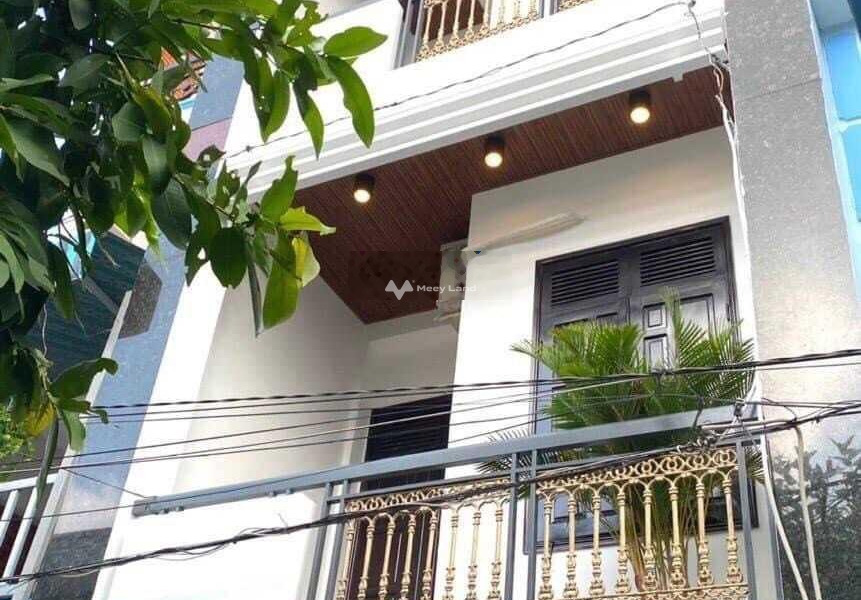 Căn này có tổng 3 phòng ngủ bán nhà diện tích rộng 50m2 vị trí đặt ngay ở Đường Số 18, Hồ Chí Minh-01