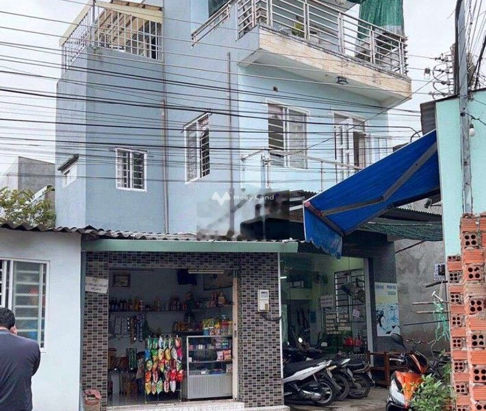 Căn nhà gồm tổng cộng 3 phòng ngủ, bán nhà ở diện tích 39m2 bán ngay với giá mềm 1.65 tỷ mặt tiền nằm ngay tại Lê Văn Duyệt, Đồng Nai-01