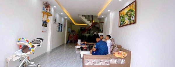 Căn độc lập Dt 42m2 , Nhà dân xây chắc chắn ngay Trường Đại học Thể Dụ -02