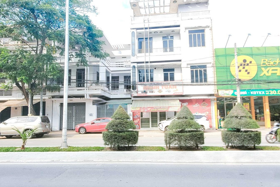 Siêu hiếm VIP giá rẻ giật mình nhà 3 tầng mặt tiền đường Trần Phú ngang gần 9m giá 15xtr/m2 -01