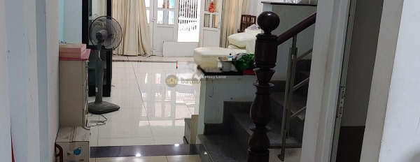 Bất đồng đầu tư bán nhà có diện tích chung 70m2 bán ngay với giá cực êm 17 tỷ tọa lạc tại Đề Thám, Hồ Chí Minh liên hệ ngay để được tư vấn-03