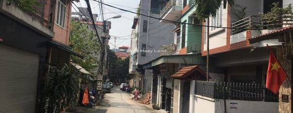 Đường mặt tiền 7 m tọa lạc ngay tại Đống Đa, Vĩnh Yên bán nhà bán ngay với giá chốt nhanh 4.2 tỷ trong nhà này gồm 3 PN-02
